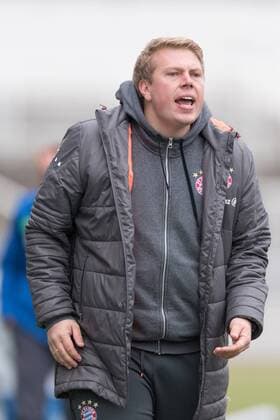 Im Bild Co-Trainer des FC Bayern München Roman LANGER musste für den Trainer in der Schlußphase einspringen, Fußball, Allianz Frauen Bundesliga, FC Bayern München - Turbine Potsdam, xmfx