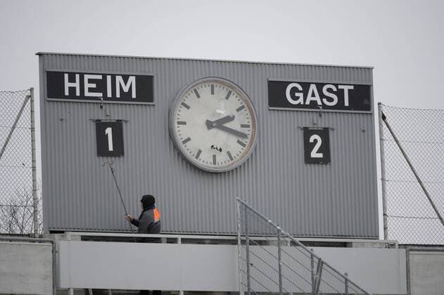 Anzeigentafel, 2:1 Sieg fuer Turbine Potsdam, FC Bayern Muenchen Frauen vs 1. FFC Turbine Potsdam, 11.12.16