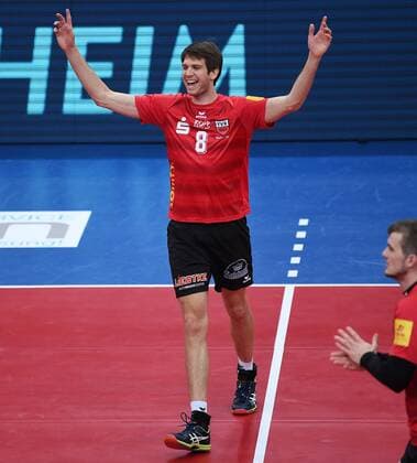 Volleyball 1. Bundesliga Saison 2016 2017 11.12.2016 TV Rottenburg - powervolleys Dueren JUBEL TV Rottenburg; Felix Isaak 