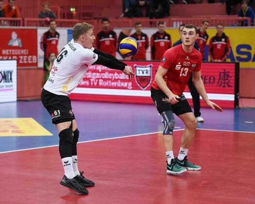 Volleyball 1. Bundesliga Saison 2016 2017 11.12.2016 TV Rottenburg - powervolleys Dueren Johannes Elsaesser (li, TV Rottenburg) und Moritz Karlitzek (TV Rottenburg) 