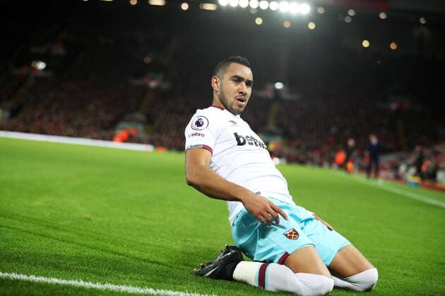 Themen der Woche - SPORT Bilder des Tages - SPORT Dimitri Payet of West Ham United celebrates after scoring during the Premier League match at Anfield Stadium, Liverpool. Picture date: December 11th, 2016.Photo credit should read: Lynne Cameron Sportimage EDITORIAL USE ONLY. No use with unauthorised audio, video, data, fixture lists, club league logos or live services. Online in-match use limited to 120 images, no video emulation. No use in betting, games or single club league player publications.