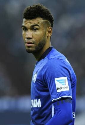 Fussball, Bundesliga, Deutschland, Herren, Saison 2016 2017, 14. Spieltag, VELTINS Arena Gelsenkirchen: FC Schalke 04, S04 (blau) - Bayer Leverkusen (rot) 0:1; Eric Maxim Choupo-Moting (S04). Einzelbild, Portrait, Porträt.