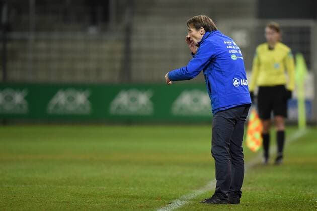 Fussball, Frauen, 1. Bundesliga, Saison 2016 17 (9. Spieltag), 1. FFC Turbine Potsdam - Bayer 04 Leverkusen, Cheftrainer Matthias Rudolph (1. FFC Turbine Potsdam), 14.12.16,