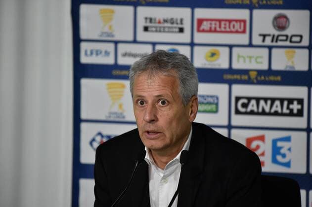 Lucien Favre (ogc) FOOTBALL : Bordeaux vs Nice - Coupe de la Ligue - Bordeaux - 14 12 2016 ThierryBreton 