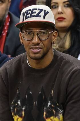 Muenchen, Deutschland, 14.12.2016, Eurocup Runde 10, FC Bayern Muenchen - Buducnost Voli Podgorica, Jerome Boateng guckt ( DeFodi507