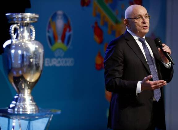 Fußball, UEFA präsentiert Amsterdam als eine Gastgeberstadt der EURO 2020 Voorzitter van de KNVB, Micahel van Praag bij de presentatie van het EURO 2020 Logo Foto ; Pim ras 2016 2017 xVIxxIVx 6773287