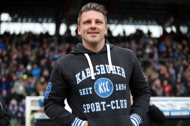 Bilder des Tages - SPORT Karlsruher SC - Eintracht Braunschweig Deutschland, Karlsruhe, 17.12.2016, Fussball, 2. Bundesliga, Saison 2016 2017, 17. Spieltag, Karlsruher SC - Eintracht Braunschweig: Lukas Kwasniok (Trainer Karlsruher SC).