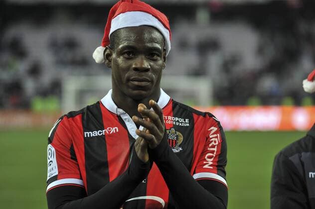 Bilder des Tages - SPORT Fin de match - Mario Balotelli (OGC Nice) FOOTBALL : OGC Nice vs Dijon FCO - Ligue 1 - 18 12 2016 NorbertScanella Panoramic 