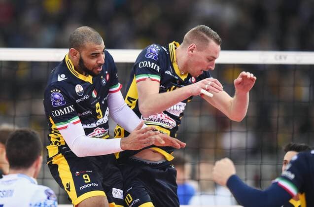 2016.12.20 Lodz - PGE Skra Belchatow - Azimut Modena -- Earvin NGAPETH Kevin LE ROUX - 2016.12.20 Men Volleyball 2017 CEV Volleyball Champions League PGE Skra Belchatow - Azimut Modena Earvin NGAPETH Kevin LE ROUX  20161220LUK_123