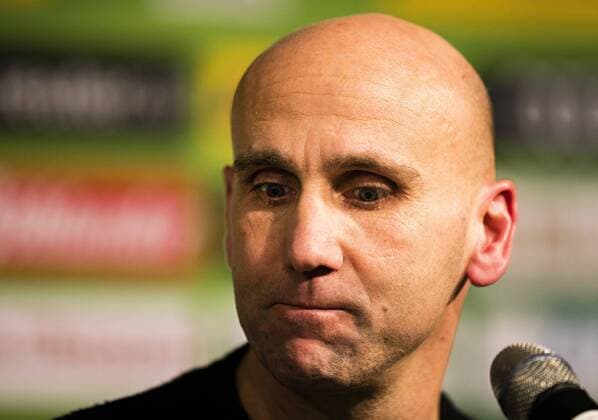 Themen der Woche - Sport Bilder des Tages - SPORT Mönchengladbach, 20.12.2016 Trainer Andre Schubert (BMG) Borussia Mönchengladbach - VfL Wolfsburg