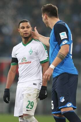 21.12.2016, xtvx, Fussball 1.Bundesliga, TSG 1899 Hoffenheim - Werder Bremen, emspor, v.l. Serge Gnabry (SV Werder Bremen) Niklas Suele (TSG 1899 Hoffenheim) Sinsheim oz