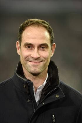 Oliver Mintzlaff CEO von RB Leipzig beim Fußball Bundesliga Heimspiel des FC Bayern München gegen RB Leipzig am 21.12.2016 in München. Oliver Mintzlaff CEO von RB Leipzig beim Fußball Bundesliga Heimspiel des FC Bayern München gegen RB Leipzig am 21.12.2016 in München.