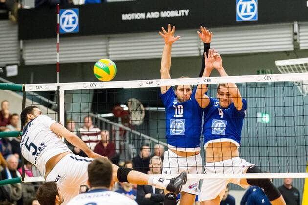 Block Simon Tischer (10 VfB) und Andreas Takvam (4 VfB); CEV Volleyball Champions League 4th Round: VfB Friedrichshafen vs Arkas Izmir, ZF Arena, Friedrichshafen Germany, 20161222; Friedrichshafen Copyright: xWuechner Eibner-Pressefotox EP_NWR