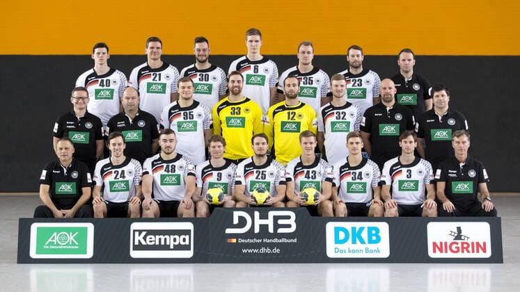 Themen der Woche - SPORT Bilder des Tages - SPORT Offizielles Mannschaftsfoto der deutschen Handball-Nationalmannschaft. Medientermin des DHB, 28.12.16 Kamen-Kaiserau Nordrhein-Westfalen Germany SportCentrum Copyright: xAgentur54Gradx xFelixxKoenigx