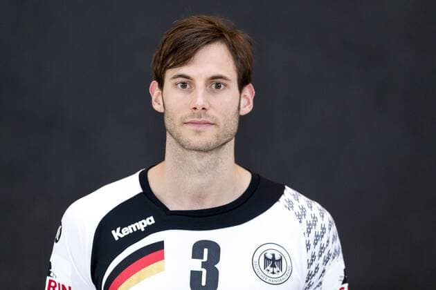Uwe Gensheimer (Nr. 3, Paris Saint-Germain FRA). Medientermin des DHB, 28.12.16 Kamen-Kaiserau Nordrhein-Westfalen Germany SportCentrum Copyright: xAgentur54Gradx xFelixxKoenigx