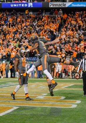 December 30, 2016: Josh Malone 3 celebrates with teammates after his touchdown in the game between the Nebraska Cornhuskers and the Tennessee Volunteers in the Franklin American Mortgage Music City Bowl at Nissan Stadium in Nashville, TN. Thomas McEwen CSM NCAA College League USA Football 2016: Franklin American Mortgage Music City Bowl Nebraska vs Tennessee DEC 30 - ZUMAc04_ 20161230_zaf_c04_107