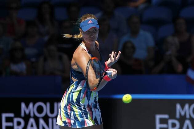 02.01.2017. Perth Arena, Perth, Australia. Mastercard Hopman Cup International Tennis tournament. Kristina Mladenovic (FRA) plays a fore hand shot in her match against Andrea Petkovic (GER). Petkovic won 6-2, 6-1. xDavidxWoodleyx  ActionPlus11824733