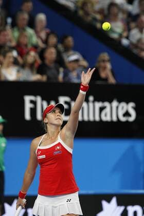 02.01.2017. Perth Arena, Perth, Australia. Mastercard Hopman Cup International Tennis tournament. Belinda Bencic (SUI) serves to Heather Watson (GBR) duringb their match. Bencic won 7-5, 3-6, 6-2. xDavidxWoodleyx  ActionPlus11824811