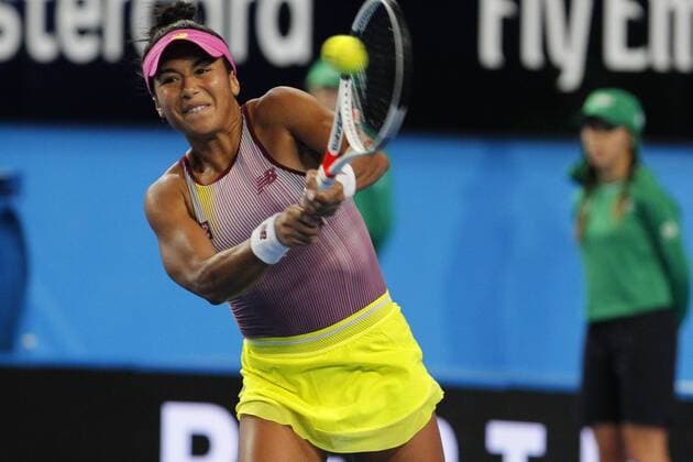 02.01.2017. Perth Arena, Perth, Australia. Mastercard Hopman Cup International Tennis tournament. Heather Watson (GBR) plays a back hand shot against Belinda Bencic (SUI) . Bencic won 7-5, 3-6, 6-2. xDavidxWoodleyx  ActionPlus11824814