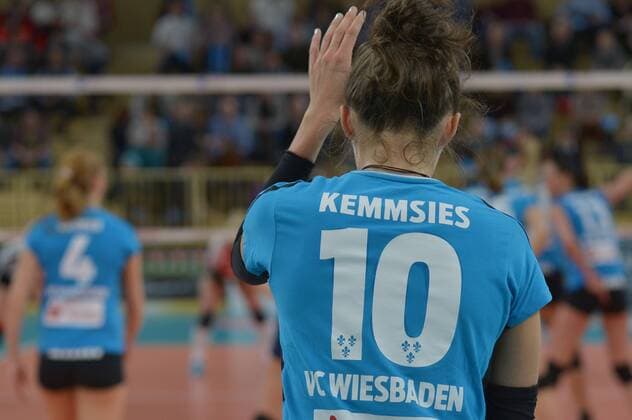 04.01.2017, xtkx, Volleyball 1.Bundesliga Damen, VC Wiesbaden - Suhl 91, emspor, v.l. Irina Kemmsies (VC Wiesbaden) , Wiesbaden