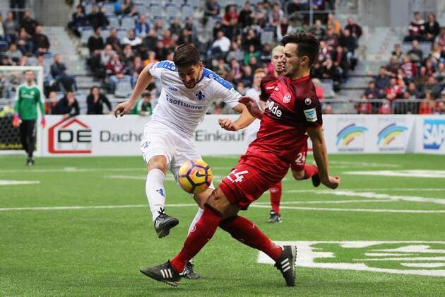 05.01.2017, xtvx, Hallenfussball Harder13 Cup 2017, emspor emonline deloka, v.l. Zweikampf, Duell, duel, tackle, compete Antonio Colak (SV Darmstadt 98) Dino Bajric (1. FC Kaiserslautern) Mannheim oz