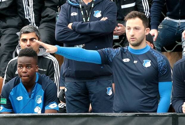 04.01.2017, Deutschland, Sindelfingen, Fußball Juniorcup 2017. 1899 Hoffenheim vs. VfB Stuttgart: Hoffenheim Trainer Domenico Tedesco