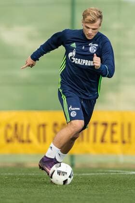Benidorm, Spanien, 06.01.2017, Trainingslager FC Schalke 04 , Johannes Geis (S04) in Aktion ( DeFodi507