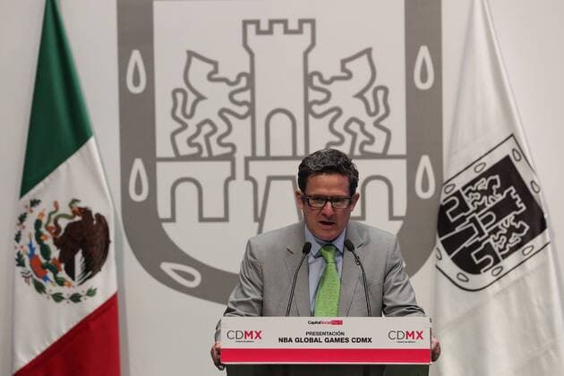 NBA Basketball Herren USA Mexico Director Raul Zarraga delivers a press conference PK Pressekonferenz during the presentation of the regular games that will be played in Mexico, in Mexico City, 10 January 2017. EFE Alex Cruz THE NBA PRESENTS NBA GAMES IN MEXICO !ACHTUNG: NUR REDAKTIONELLE NUTZUNG!  MEX010 20170110-636196826705653923