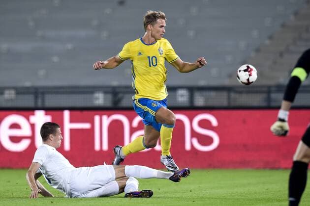(SWE) Sebastian Andersson - Testspiel - Schweden - Slowakei - Nationalteam - 12 januar 2017, Abu Dhabi.  Copyright: NIKLASxLARSSON BB170112NL019