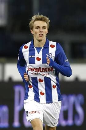 Bilder des Tages - SPORT Martin Odegaard of Heerenveenduring the Dutch Eredivisie match between sc Heerenveen and ADO Den Haag at Abe Lenstra Stadium on January 14, 2017 in Heerenveen, The Netherlands SC Heerenveen v ADO Den Haag Dutch Eredivisie 2016 2017 xVIxxIVx 6920247