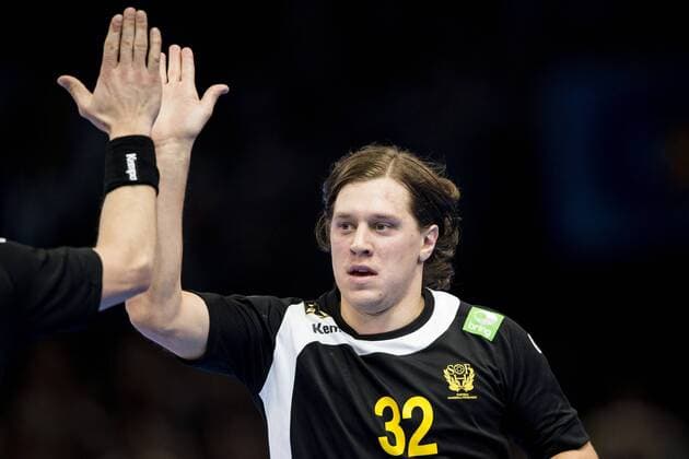 170115 Schwedens Mattias Zachrisson jublar Handball WM Nationalteam Schweden - Argentinien - 15. januar 2017 in Paris.  Copyright: PETTERxARVIDSON BB170115PA069