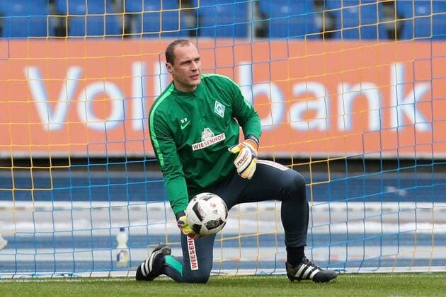Torwart Jaroslav Drobny (Werder Bremen) - Testspiel Saison 2016-2017 Eintracht Braunschweig vs. SV Werder Bremen im Eintracht Stadion in Braunschweig - Freisteller,Aktion,Deutschland, Fußball, Mann, Männer,14.01.2017