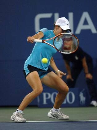 Sept. 10, 2006 - New York, New York, USA - K49638AR.Maria Sharapova wins US Open women s final against Justine Henin-Hardenne on september 9, 2006. ANDREA RENAULT- 2006.JUSTINE HENIN-HARDENNE SHARAPOVA WIN - ZUMAg49_ 76280421st