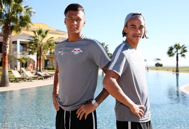 RB Leipzig - Training Fussball 1.BL Lagos, Portugal, 09.01.2017, Cascade Resort Hotels, Fussball, 1. BL, GER , RB LEIPZIG - Trainingslager an der Algarve vom 4. - 12. Januar. , Im Bild: Davie Selke (l.) und Yussuf Poulsen. ,