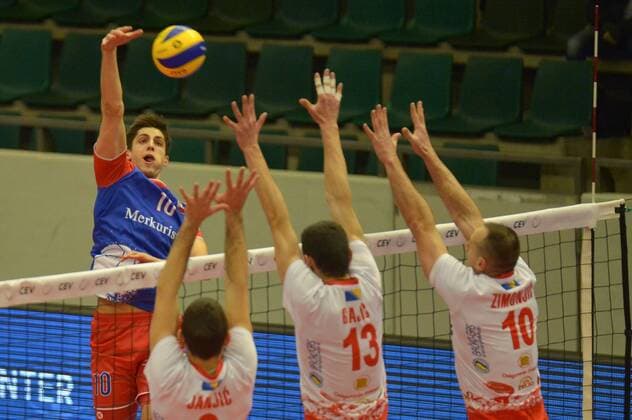 18.01.2017, xtkx, Volleyball CEV Cup, United Volleys - OK Mladost Brcko, emspor, v.l.Moritz reichert (United Volleys) , Radoslav Janjic (Brcko) , Tihomir Gajic (Brcko) , Zimonjic (Brcko) Rüsselsheim