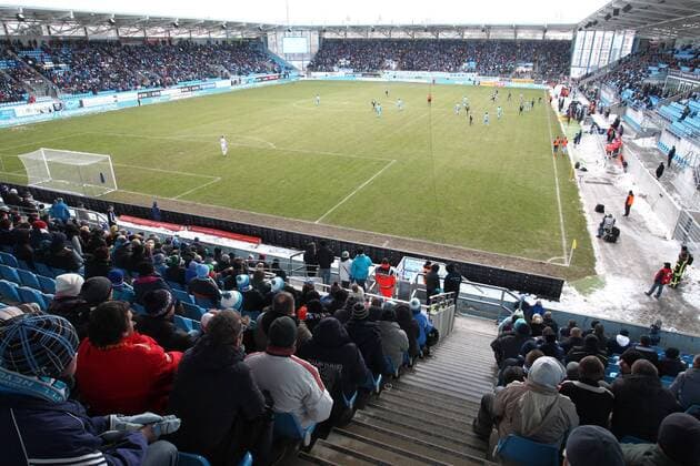 Chemnitz, 14.01.2017, community4you ARENA, Fussball, Testspiel , Chemnitzer FC vs. FC Schalke 04 2:1 (2:0). , Im Bild: Stadionübersicht mit 8000 Zuschauern Fans. , PP160120HCLC