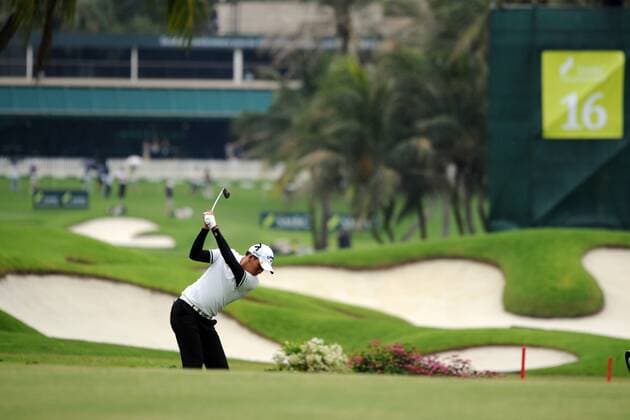 (170120) -- SINGAPORE, Jan. 20, 2017 -- Phachara Khongwatmai of Thailand tees off during the SMBC Singapore Open at Singapore s Sentosa Golf Club, Jan. 20, 2017. ) (SP)SINGAPORE-GOLF-SMBC SINGAPORE OPEN ThenxChihxWey 