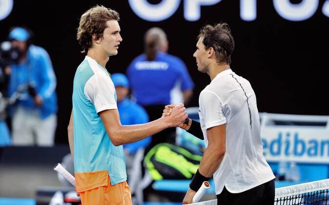 Themen der Woche - SPORT Bilder des Tages - SPORT TENNIS - ATP Tennis Herren Australian Open 2017 MELBOURNE, AUSTRALIA,21.JAN.17 - TENNIS - ATP World Tour, Grand Slam, Australian Open. Image shows Alexander Zverev (GER) and Rafael Nadal (ESP). GEPAxpictures xMatthiasxHauer