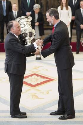 Javier Tebas and King Felipe VI of Spain attends to the National Sports Awards 2015 at El Pardo Palace in Madrid, Spain. January 23, 2017.  (76484582)