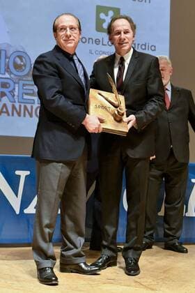 Verleihung des Premio Gianni Brera in Mailand Milano. Premio Gianni Brera. Sportivo dell anno 2016 sedicesima edizione. Pictured: Paolo Berlusconi Franco Baresi  Copyright: xBluxSickix xIPAx