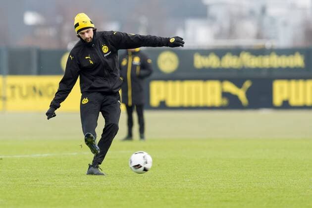 Dortmund, Germany 25.01.2017, Training BV Borussia Dortmund, BVB, Neven Subotic (BVB) in aktion ( DeFodi001