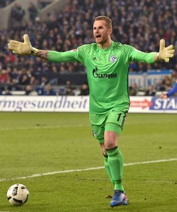 27.01.2017, Fussball GER, 1. Bundesliga Saison 2016 2017, 18. Spieltag, FC Schalke 04 - Eintracht Frankfurt, , Ralf FAEHRMANN (FC Schalke 04) ärgert sich