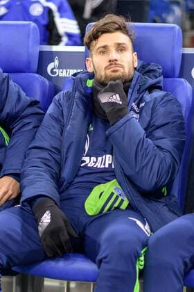 Daniel Caligiuri (FC Schalke 04 18) auf der Ersatzbank beim Bundesligaspiel zwischen Schalke 04 und Eintracht Frankfurt am 27.01.2017, Gelsenkirchen Copyright: xSchuelerx xEibnerx-xPressefotox EP_JSE
