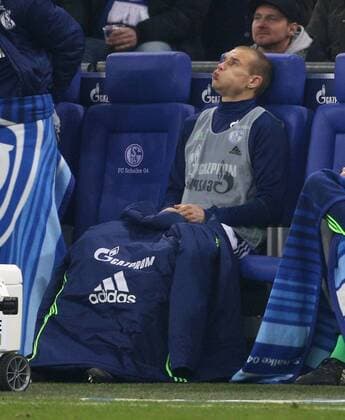 27.01.2017, Fussball GER, 1. Bundesliga Saison 2016 2017, 18. Spieltag, FC Schalke 04 - Eintracht Frankfurt, , Holger BADSTUBER (FC Schalke 04) ist sauer