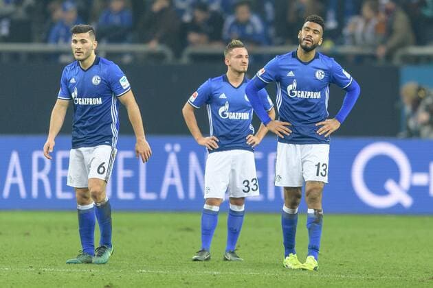 Sead Kolasinac (FC Schalke 04 6), Donis Avdijaj (FC Schalke 04 33) und Eric Maxim Choupo-Moting (FC Schalke 04 13) beim Bundesligaspiel zwischen Schalke 04 und Eintracht Frankfurt am 27.01.2017, Gelsenkirchen Copyright: xSchuelerx xEibnerx-xPressefotox EP_JSE