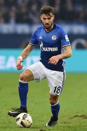 Fußball 1. Bundesliga 18. Spieltag FC Schalke 04 - Eintracht Frankfurt am 27.01.2017 in der Veltins Arena in Gelsenkirchen Daniel Caligiuri ( Schalke ) xRx