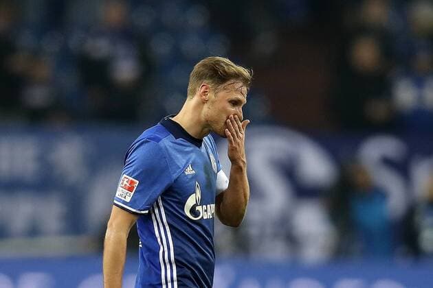 xuhjbGelsenkirchen, Veltins Arena, 27.01.17, 1. Bundesliga - 18. Spieltag - FC Schalke 04 - Eintracht Frankfurt Bild: Benedikt Höwedes (Schalke 04) Gelsenkirchen