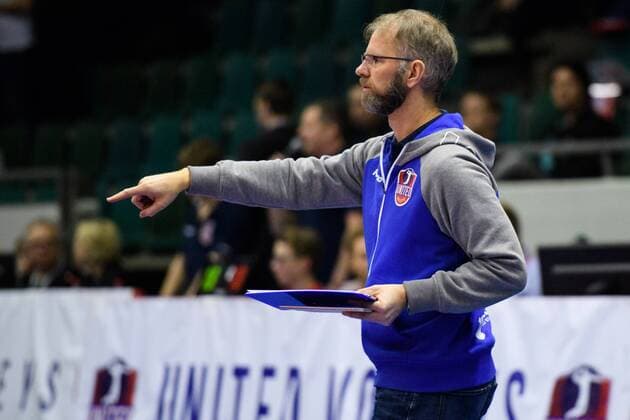 31.01.2017, Grosssporthalle, Ruesselsheim Volleyball, 2017 CEV Cup, Achtelfinale, United Volleys RheinMain (GER) vs. Roter Stern Belgrad (SRB) Michael Warm (Trainer Coach RheinMain)