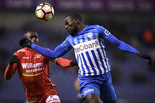Oostende s Landry Nany Dimata and Genk s Omar Colley fight for the ball during a game between KRC Genk and KV Oostende, the return leg match of the Croky Cup 1 2 final, in Oostende, Tuesday 31 January 2017. YORICKxJANSENS  x05037866x