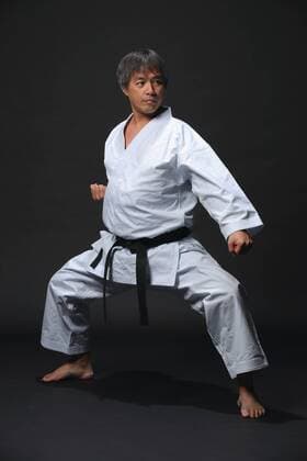 Japanese karate master training R160619_MR01.jpg  (qdwg000912)